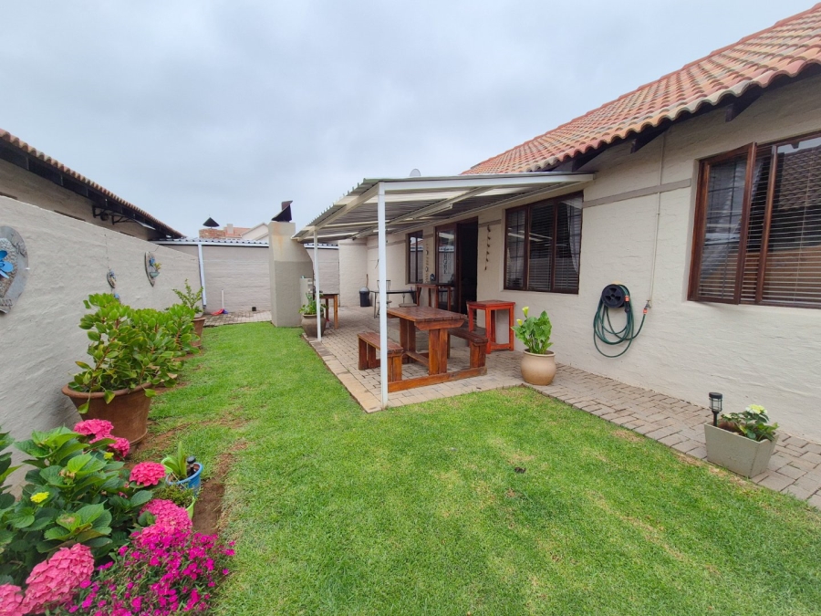 2 Bedroom Property for Sale in Vaalpark Free State